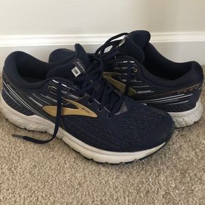 Brooks Adrenaline GTS 19